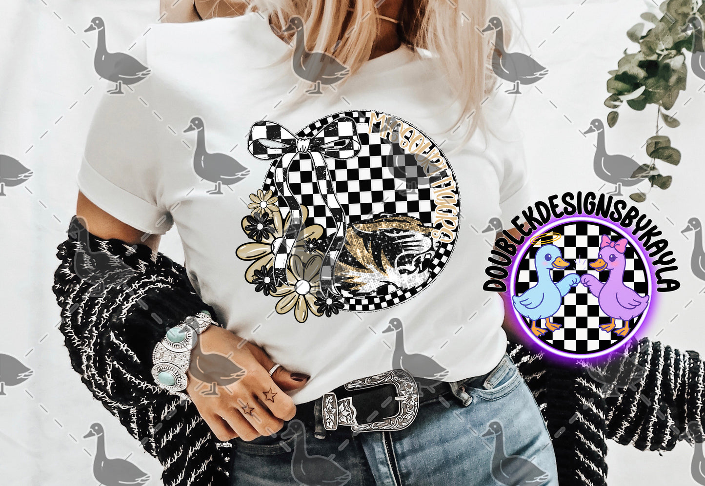 Missouri Tigers Digital Design – Glitter Mascot with Checker Bow & Floral Accent