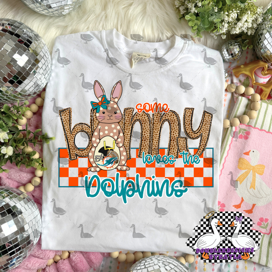 Some bunny loves the dolphins